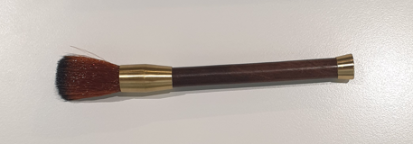 Reinigungspinsel aus Holz